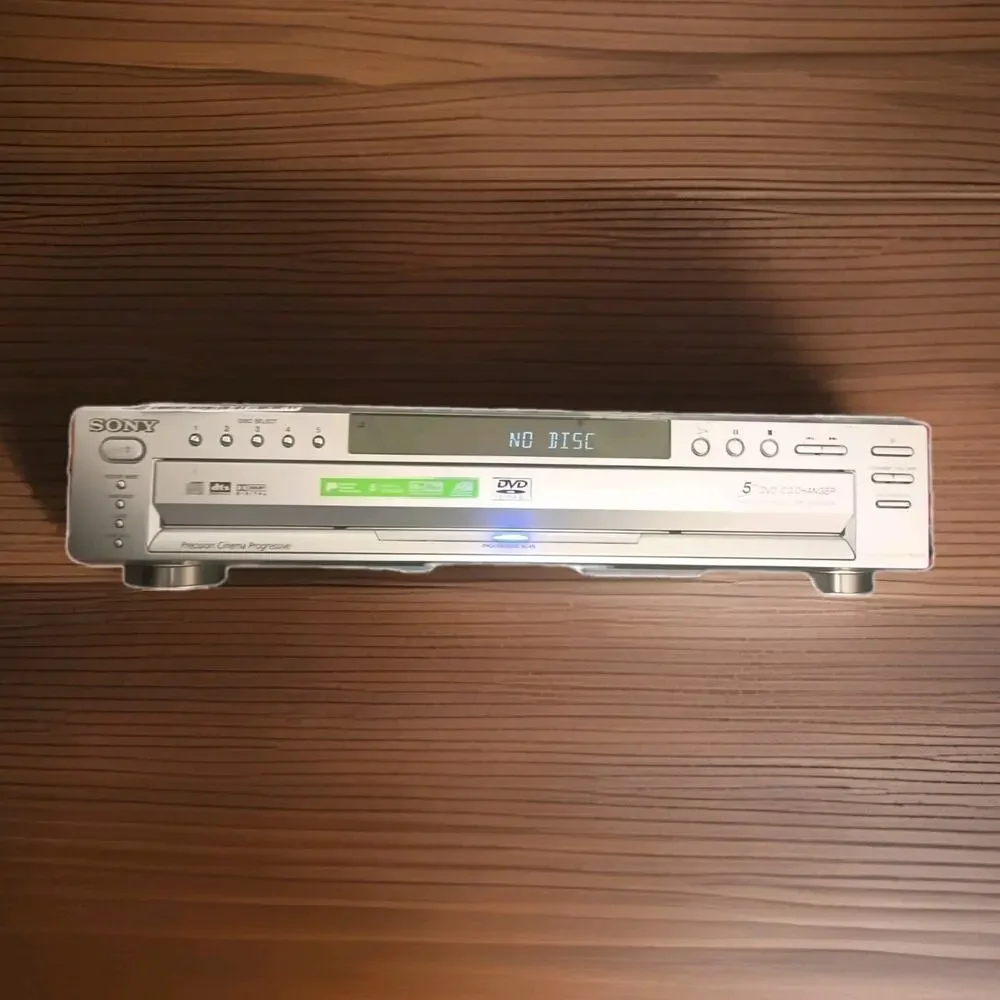 Sony 5-Disc Progressive Scan CD DVD Player DVP-NC665P Silver Tested & Working